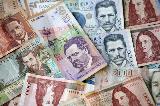 Colombian Peso Plunges as Policy Makers ...